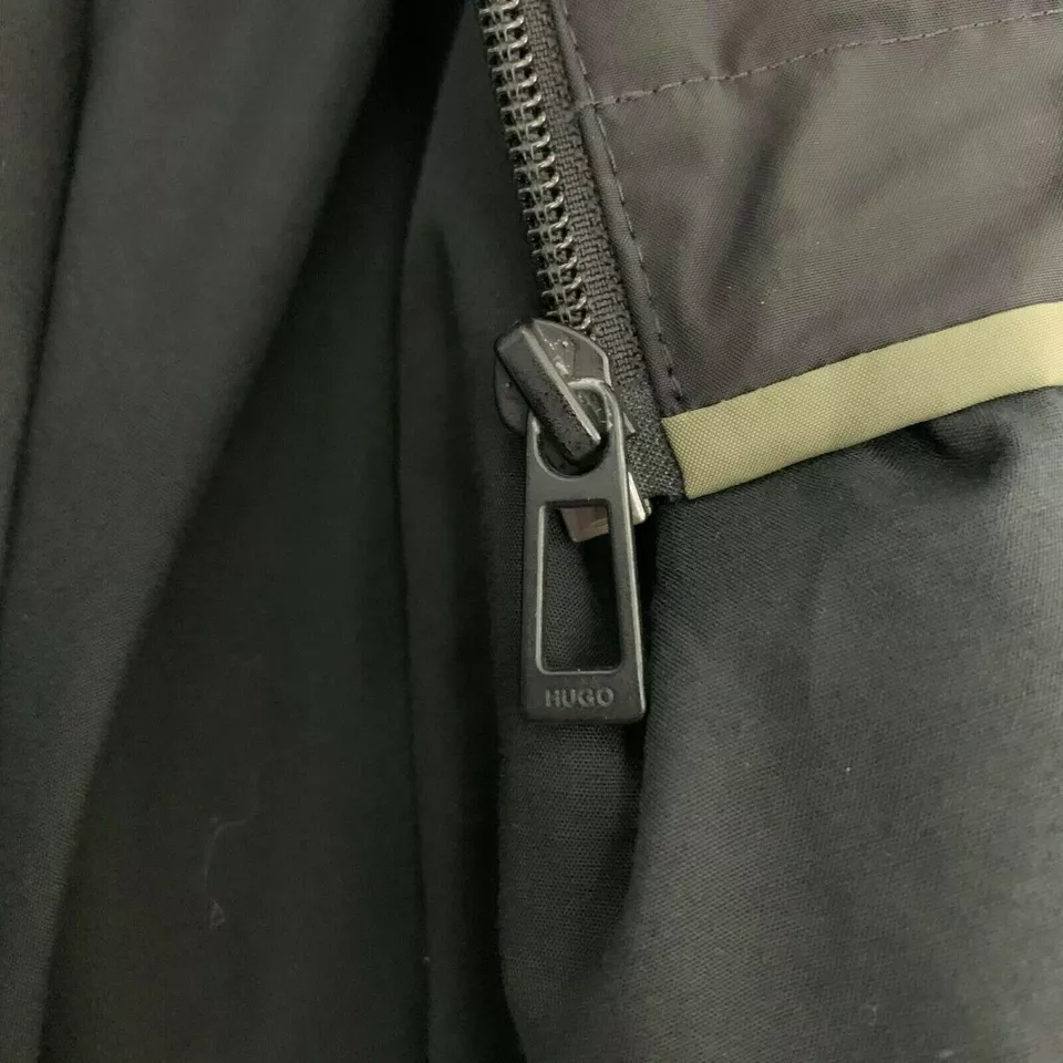 Hugo Boss Mens Jacket Medium Windbreaker 48 Black Green Lightweight Balcano 2021